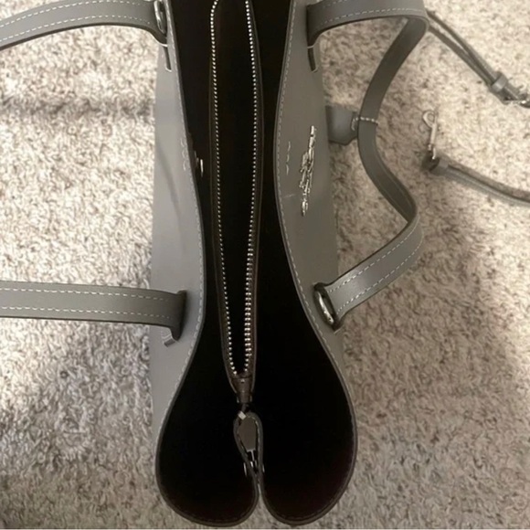 Authentic Vintage COACH Bag - Gray with Red Lining - Crossbody Option - Picture 2 of 9